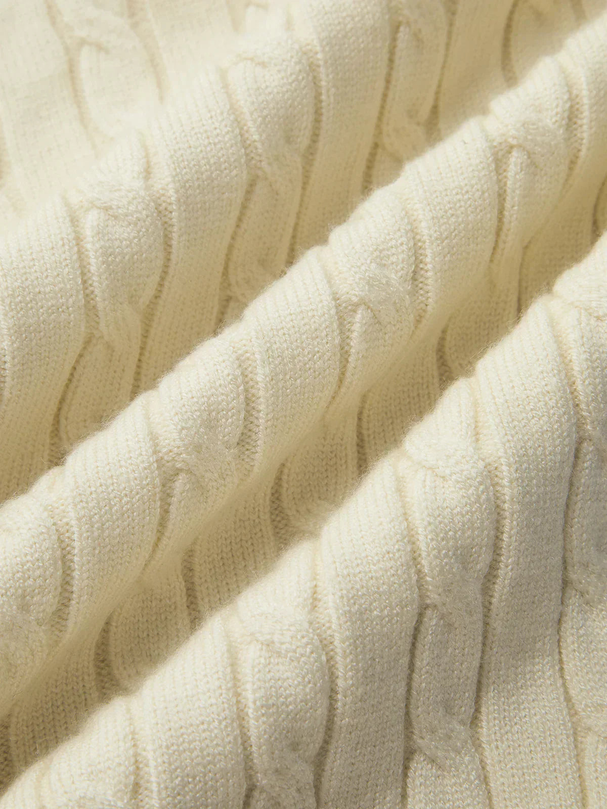Linèa™ | Haut en tricot décontracté à col en V et manches courtes