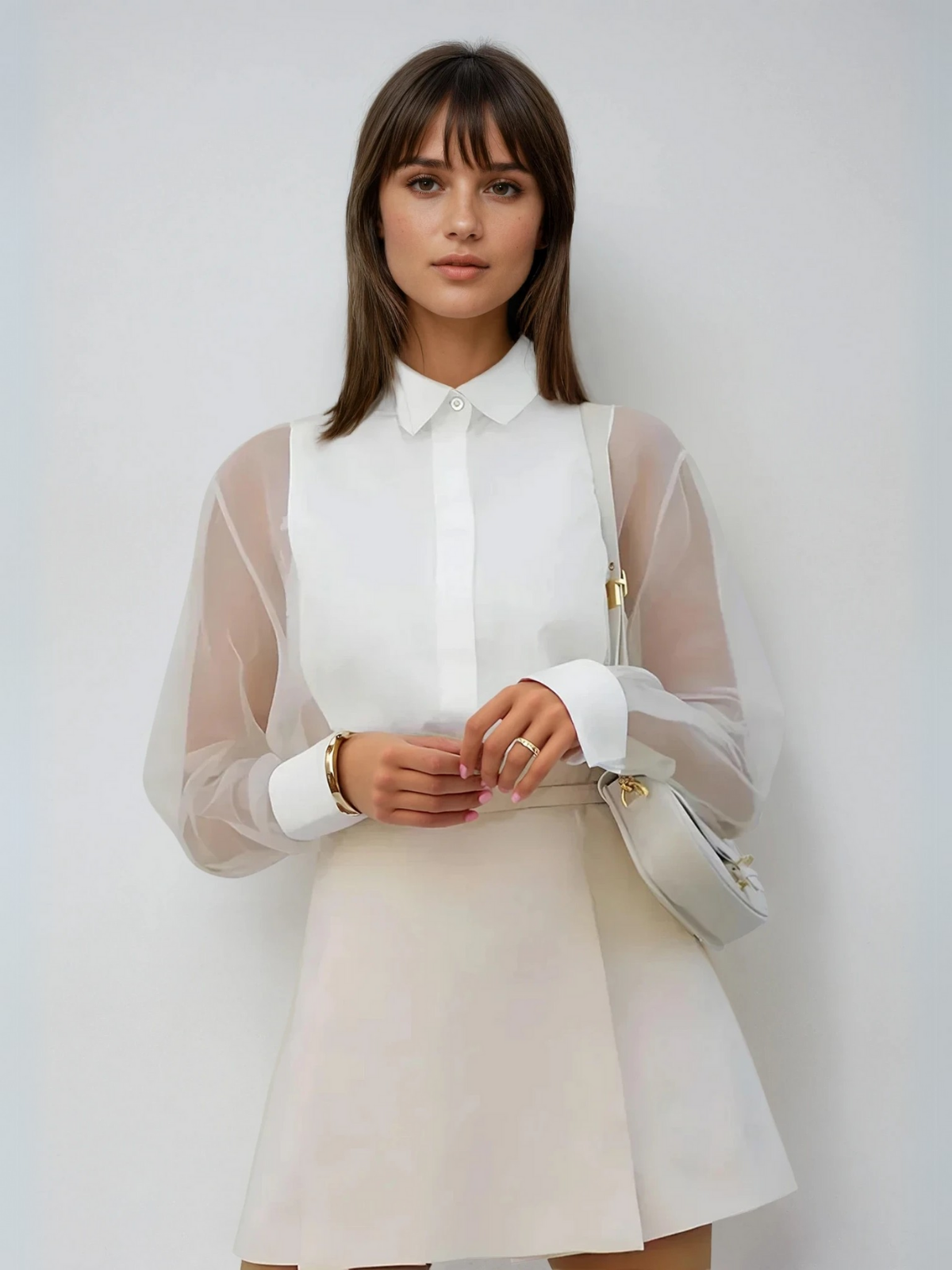 Linèa™ | Haut transparent en organza avec manches bouffantes et col à revers